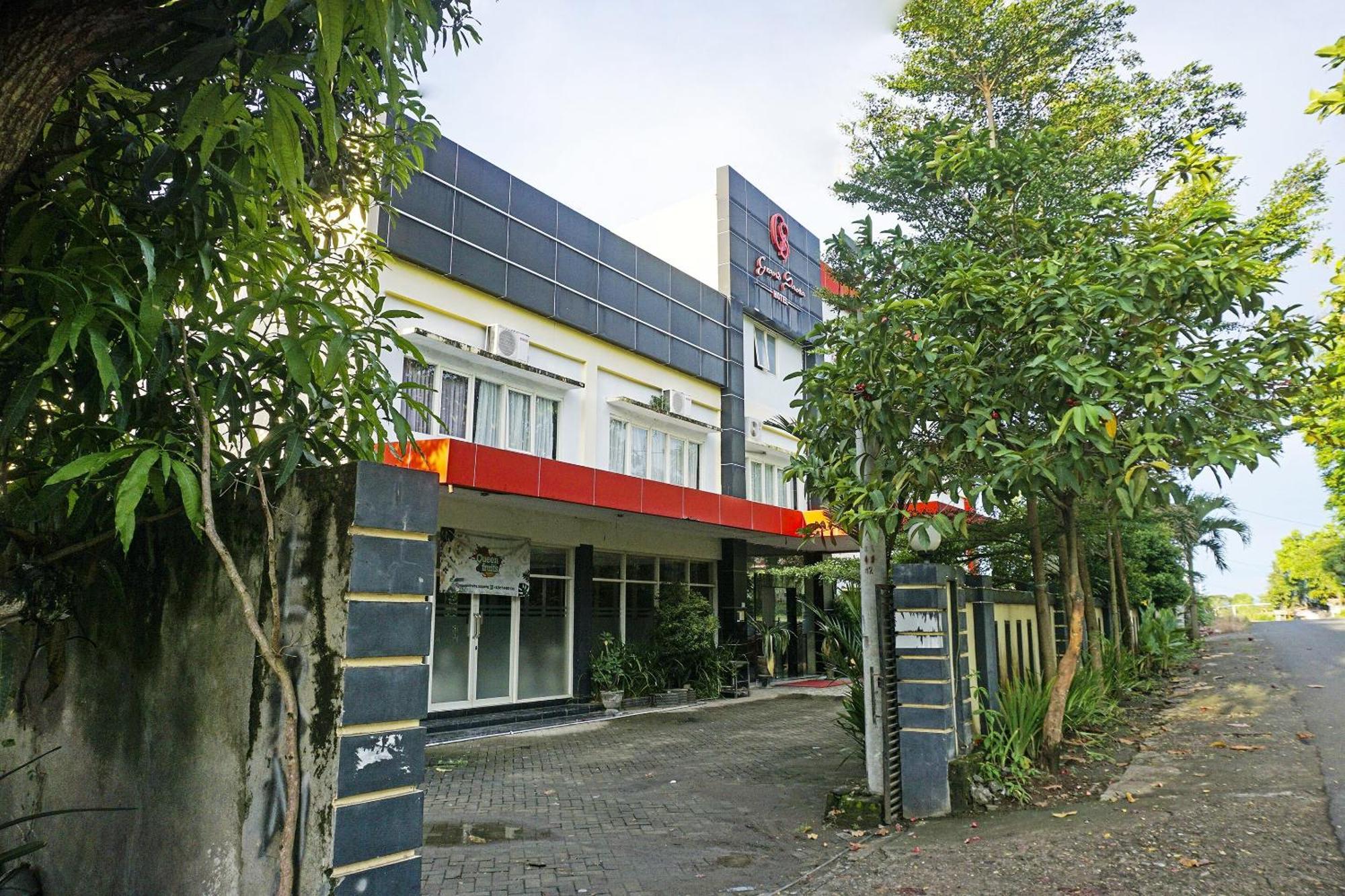 Collection O 91331 Hotel Grand Saota Soppeng Lalabata 外观 照片